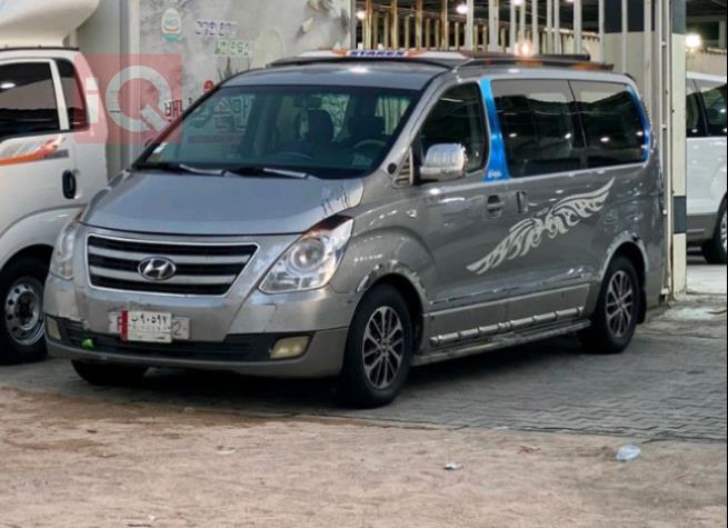 Hyundai Starex